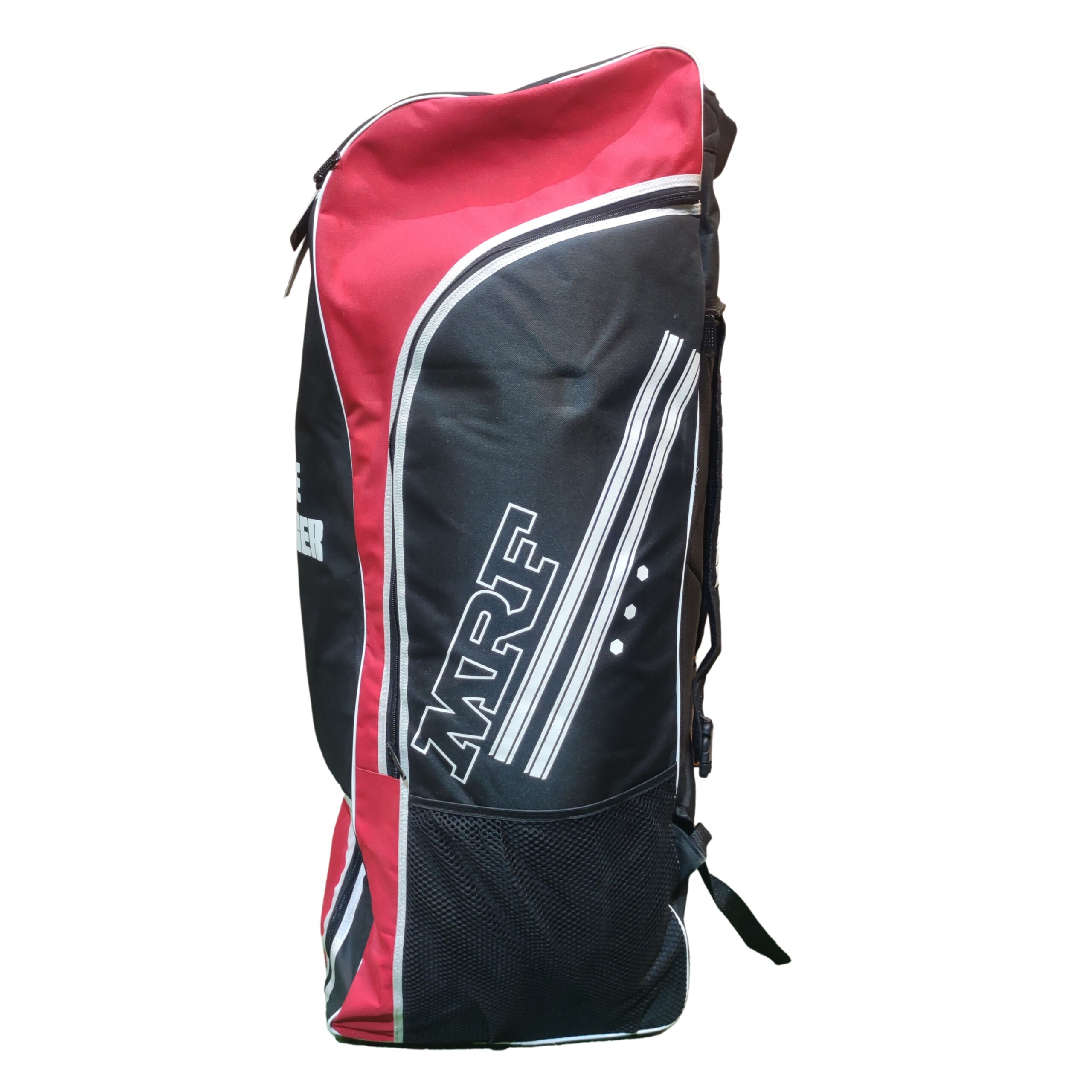 MRF Game Changer Wheelie Duffle Bag 2025 Side View – Ergonomic Handles Pakistan Side profile of MRF Game Changer Wheelie Duffle Bag 2025 with ergonomic handles, ideal for travel in Pakistan