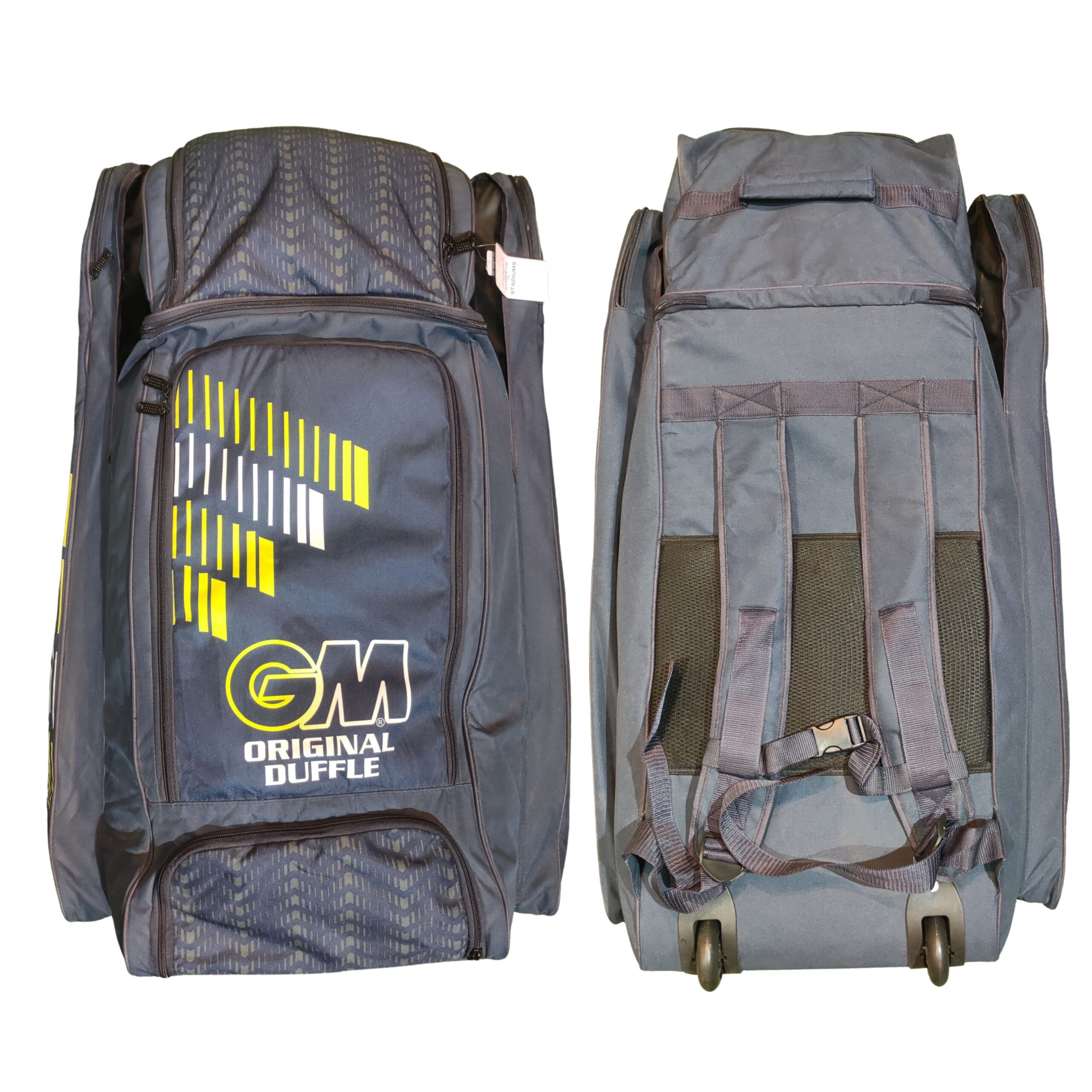 Gunn & Moore Pro Duffle Bag 2025 – Premium Cricket Bag Front and Back View | Durable & Stylish Gunn & Moore Original Pro Duffle Bag 2025 front and back view showcasing spacious compartments, durable material, and a stylish design for cricket professionals in Pakistan.