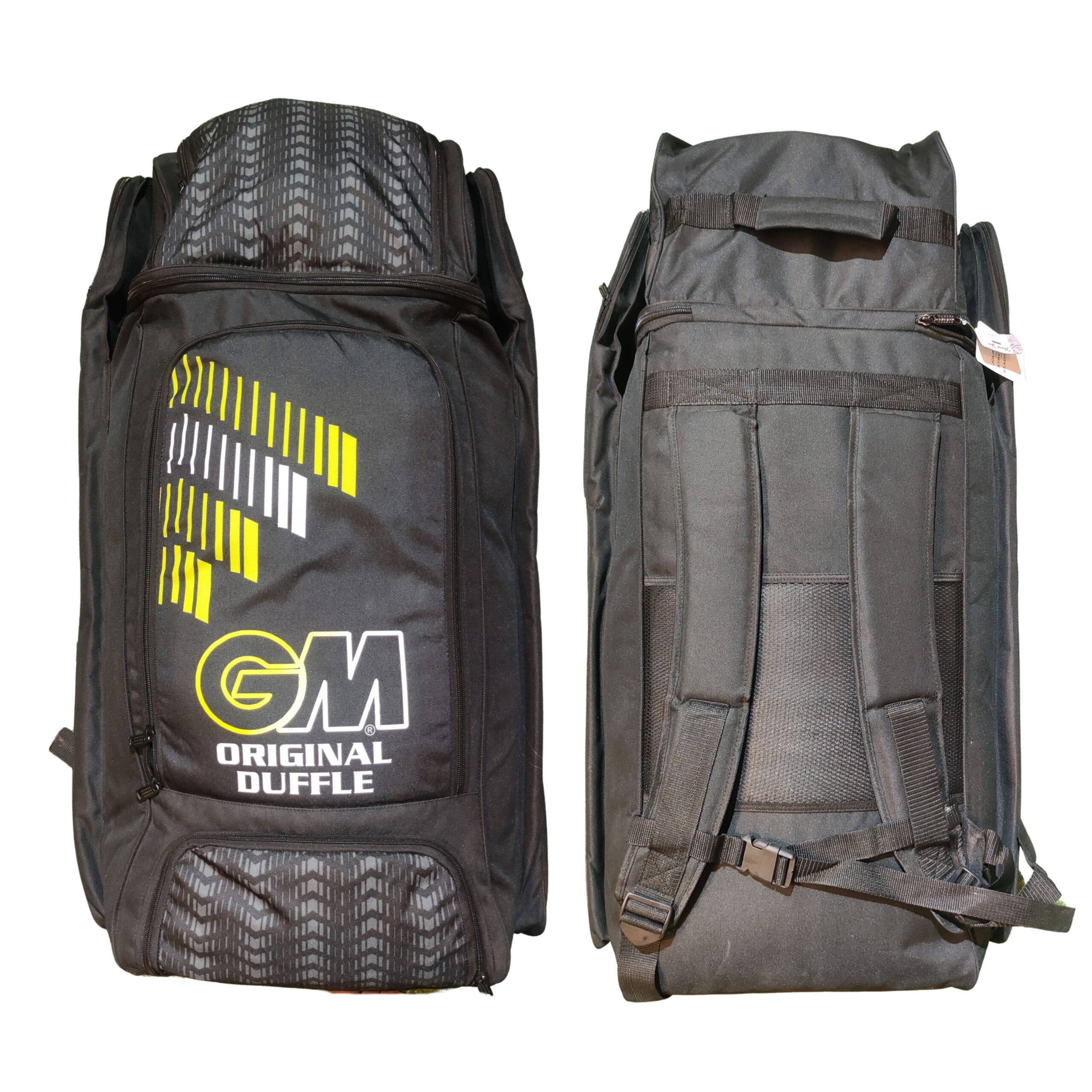 gunn-moore-original-duffle-bag-2025-front-back-view-pakistan "Gunn & Moore Original Duffle Bag 2025 combined front and back view, showcasing premium design, durable construction, and spacious compartments for cricket players in Pakistan."