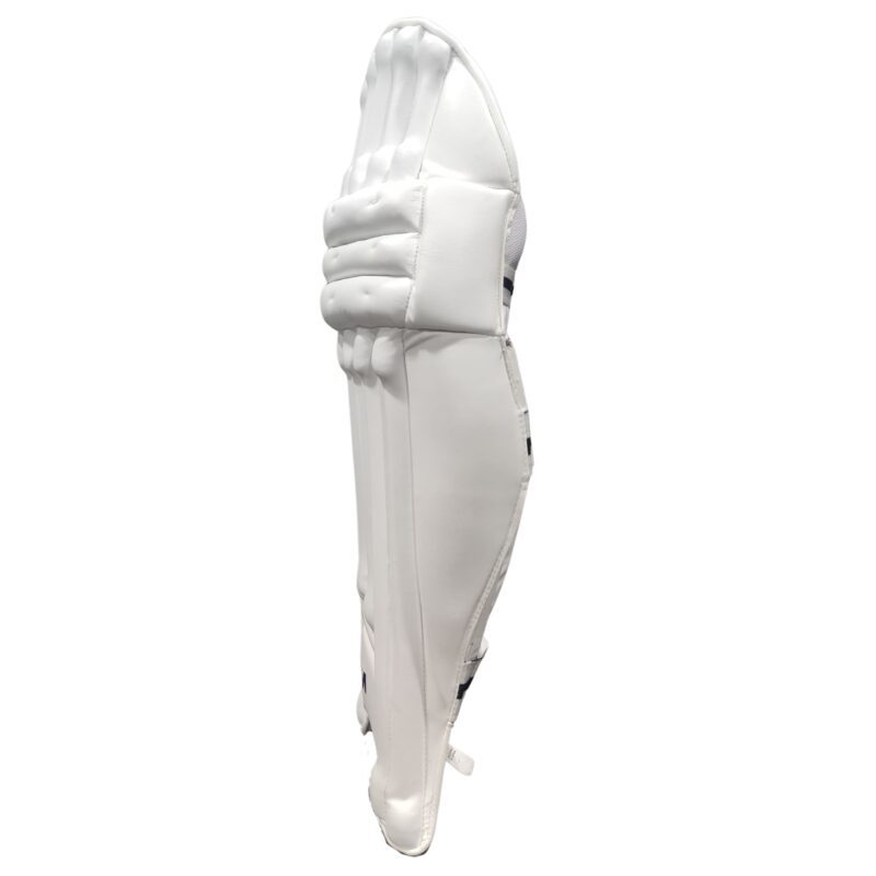 "Side profile of GM Maxi 606 Batting Pads 2025 highlighting ergonomic design and premium cushioning for cricketers in Pakistan"