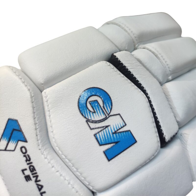 Close-up of GM Original L.E Player Edition Batting Gloves 2025, showcasing advanced grip technology for better control during play.
