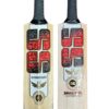 SS GG Smacker Extreme Cricket Bat Handle Close-up of SS GG Smacker Cricket Bat handle for superior grip.